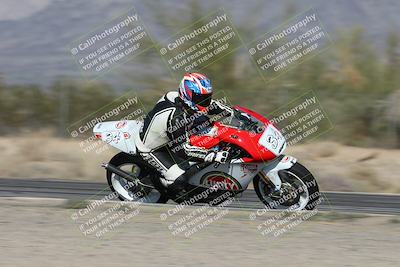media/Dec-01-2025-Moto Forza (Mon) [[2daa91e15f]]/3-Beginner Group/Session 2 (Turn 7 Inside Pans)/